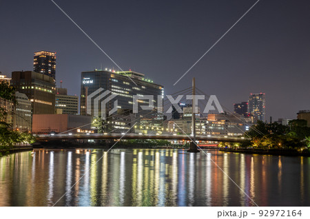 夜の天満橋付近と川崎橋の風景 92972164