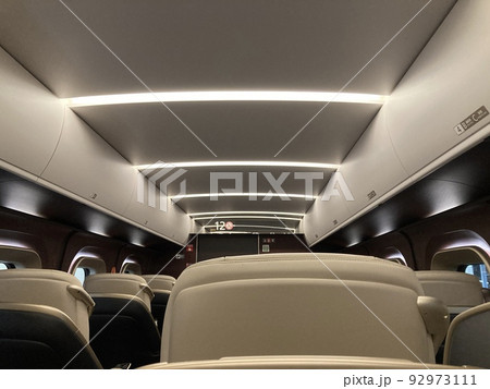 北陸新幹線　グランクラス　車内 92973111