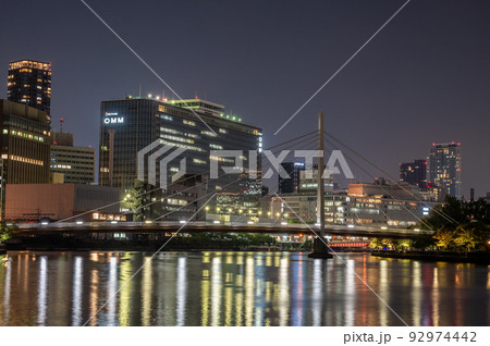 夜の天満橋付近と川崎橋の風景 92974442