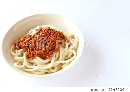 うどんを使った汁なし担々麺 92975094