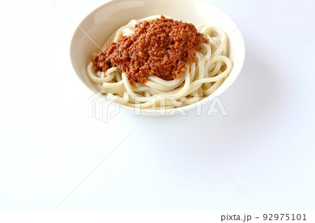 うどんを使った汁なし担々麺 うどんを使った汁なし担々麺 92975101