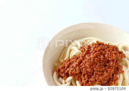うどんを使った汁なし担々麺 うどんを使った汁なし担々麺 92975104