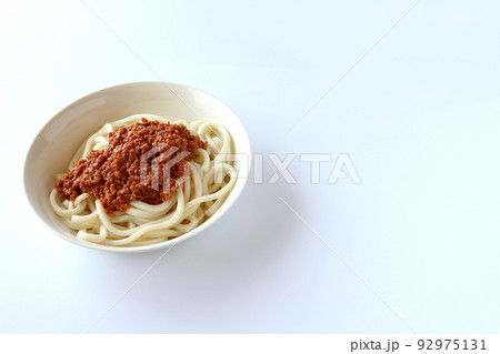 うどんを使った汁なし担々麺 うどんを使った汁なし担々麺 92975131