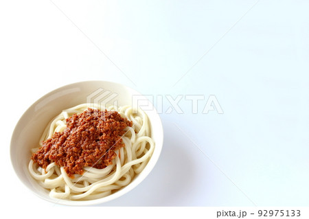 うどんを使った汁なし担々麺 うどんを使った汁なし担々麺 92975133