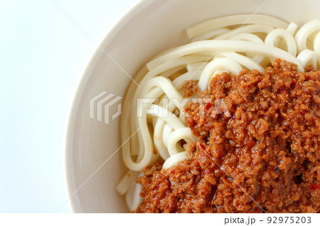 うどんを使った汁なし担々麺 うどんを使った汁なし担々麺 92975203
