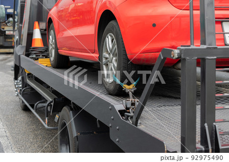 レッカー車 故障車 レッカー車 故障車 92975490