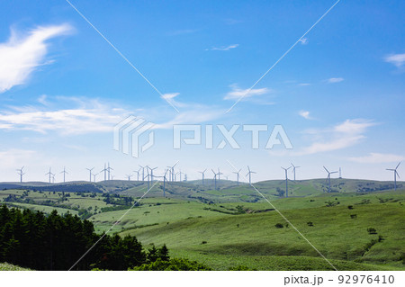 風力発電　SDGs 92976410