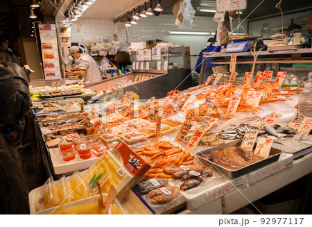 京都 錦市場の魚屋 京都 錦市場の魚屋 92977117