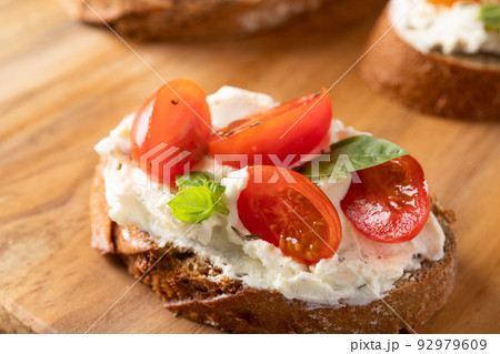 Appetizer bruschetta 92979609