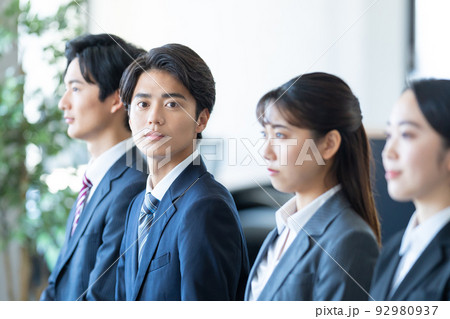 面接　就活　大学生 92980937