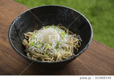しらすと大根おろしのぶっかけそば しらすと大根おろしのぶっかけそば 92988549