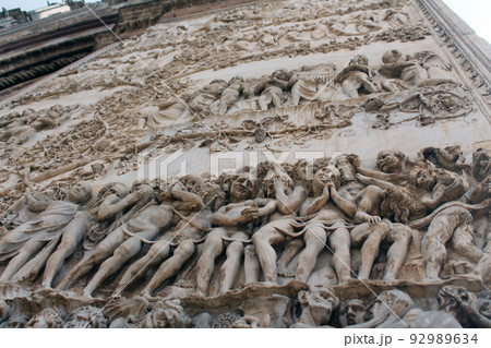 A tale told by the marble wall of the Orvieto Cathedral (Duomo di Orvieto) in Umbria 92989634