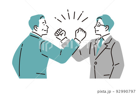 人物 タッグを組むベテラン社員と若手社員 92990797