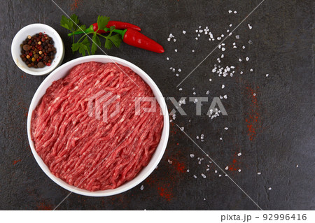 Pork and beef minced meat Pork and beef minced meat 92996416
