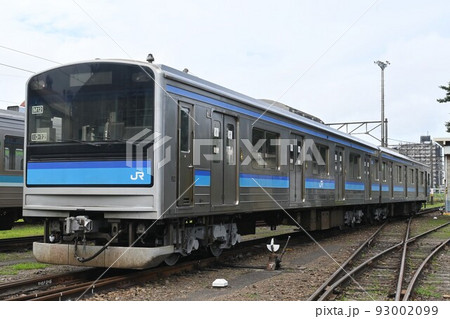 車両基地に停車する仙石線の205系3100番台 93002099