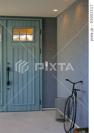 オーディナリーサイクルのある玄関 93002517