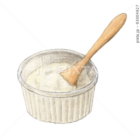 器に入ったヨーグルト　水彩色鉛筆イラスト　背景透過 93004927