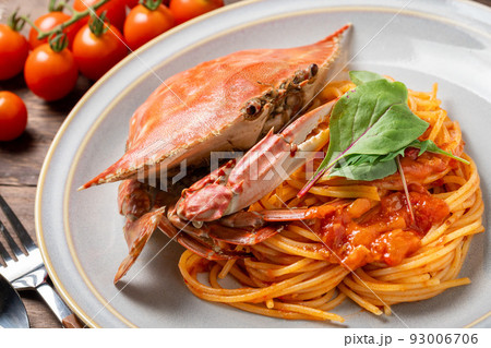 ワタリガニのトマトパスタ 93006706