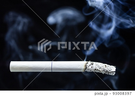 Cigarette smoke cigarette butt Cigarette smoke cigarette butt 93008397
