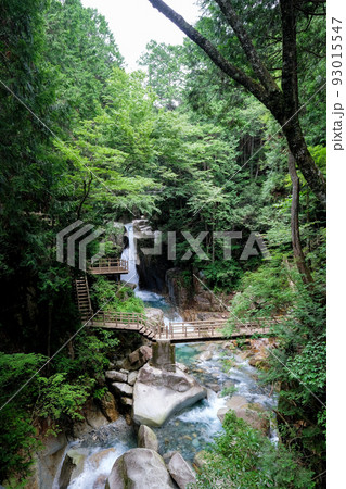 岐阜県中津川市の竜神の滝 93015547
