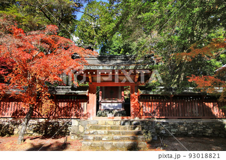 京都、秋の神護寺の和気公霊廟 京都、秋の神護寺の和気公霊廟 93018821