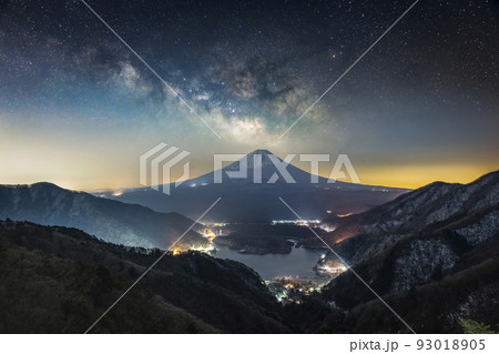 富士山と天の川 精進峠より 富士山と天の川 精進峠より 93018905