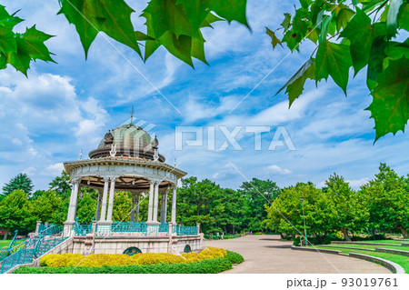 青空の鶴舞公園、奏楽堂〈愛知県名古屋市〉 93019761