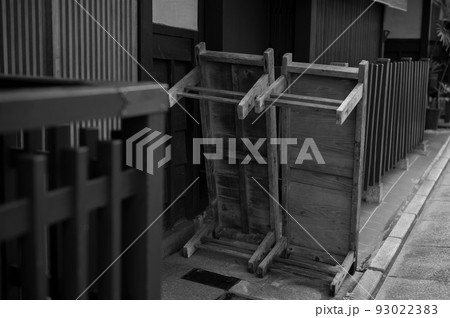 古都　京都の町並み 93022383