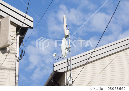 衛星アンテナ  屋上 93023662