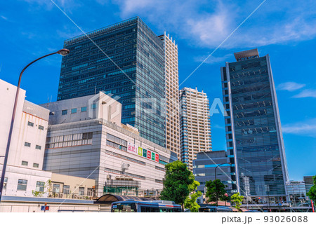 日本の東京都市景観　目黒駅前の街並みなどを望む 93026088