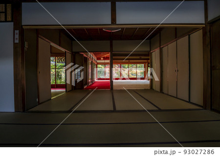 南禅寺 天授庵の紅葉 93027286