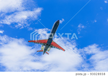 《飛行機》ボンバルディア Bombardier CRJ-700 93028938