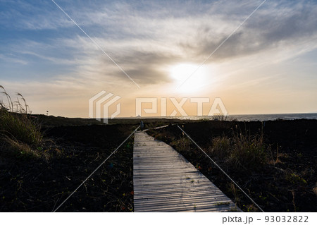 溶岩流　三宅島　学校跡 93032822