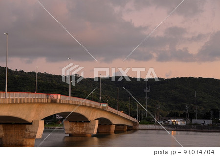 夕陽 93034704