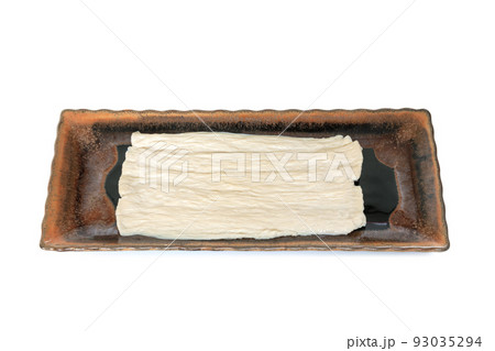 しだれ湯葉、湯葉刺し【白背景・切り抜き】 しだれ湯葉、湯葉刺し【白背景・切り抜き】 93035294