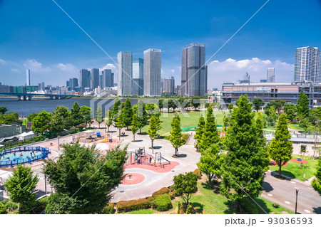 《東京都》晴海のタワーマンションの風景・東京ベイエリア 《東京都》晴海のタワーマンションの風景・東京ベイエリア 93036593