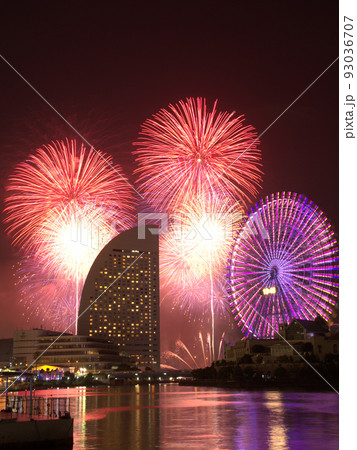 2022横浜花火大会 みなとみらいから望む 2022横浜花火大会 みなとみらいから望む 93036707