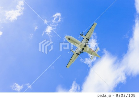 《飛行機》ATR 42 (ATR 42-600) 《飛行機》ATR 42 (ATR 42-600) 93037109