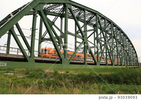 日本一スパンの長いトラス橋・近鉄京都線澱川橋梁 日本一スパンの長いトラス橋・近鉄京都線澱川橋梁 93039093