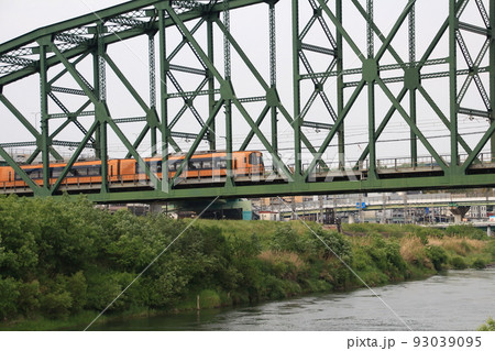 日本一スパンの長いトラス橋・近鉄京都線澱川橋梁 日本一スパンの長いトラス橋・近鉄京都線澱川橋梁 93039095