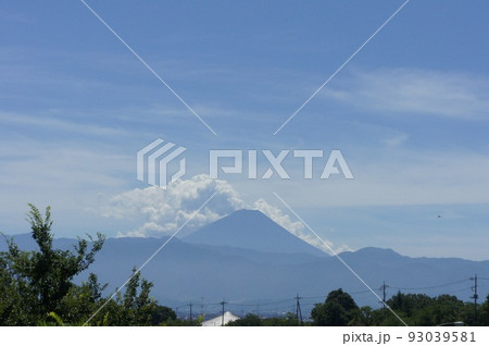 夏の富士山 93039581