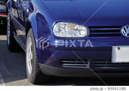 輸入車　VW4代目ゴルフのフロントマスク 93041186