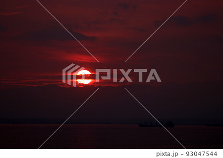 夕焼け 93047544