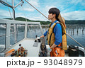宮城県石巻市で水産業の未来を担う若手漁師 93048979