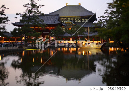 東大寺鏡池・中元万燈供養【奈良県奈良市】 93049599