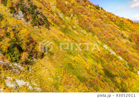 秋の立山黒部アルペンルート　立山ロープウェイからの眺望 93052011