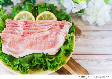 豚肉　ロース　薄切り 93058627