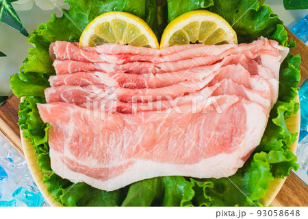 豚肉　ロース　薄切り 93058648