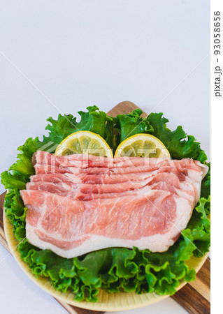 豚肉 ロース 薄切り 豚肉 ロース 薄切り 93058656