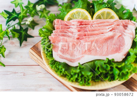 豚肉 ロース 薄切り 豚肉 ロース 薄切り 93058672